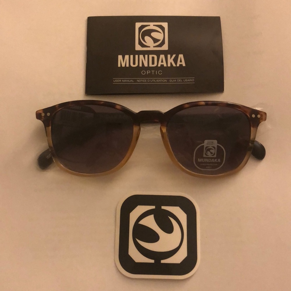 Sunglasses:: unused